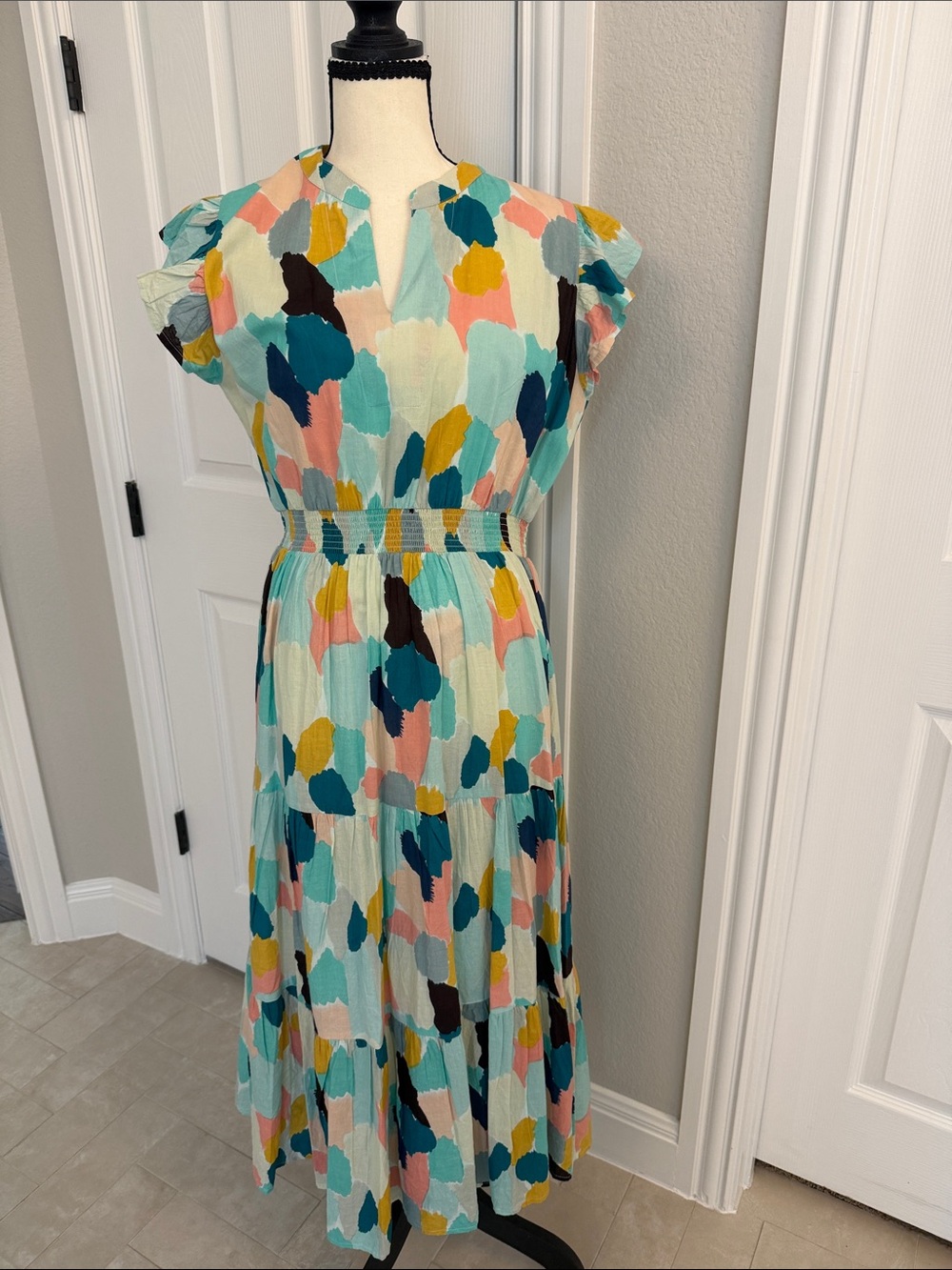 THML Multi-Color Printed Maxi Dress Women’s Medium